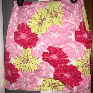 Skirt size 4
